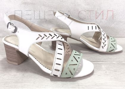 Дамски сандали на нисък ток от естествена кожа в бяло - модел Елба