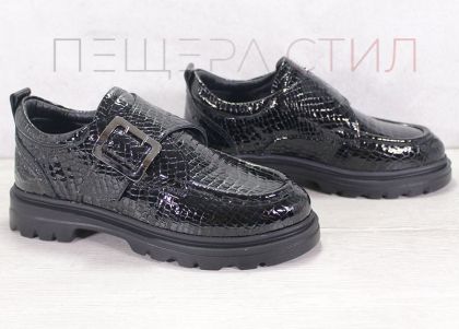 Дамски лоуфъри с кроко ефект от естествен лак - модел Croco Shine Loafer