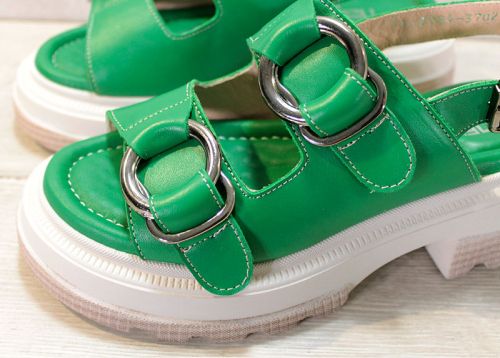 Дамски сандали от естествена кожа в зелено - модел Сидни